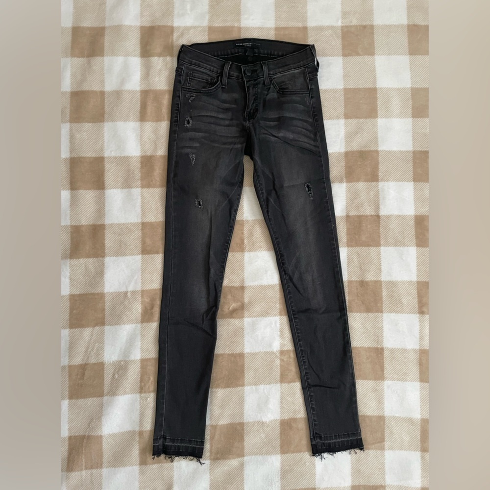 Flying Monkey size 26 Black Distressed Skinny Jeans